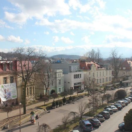 Apartament Bankowa Еленя-Гура Экстерьер фото