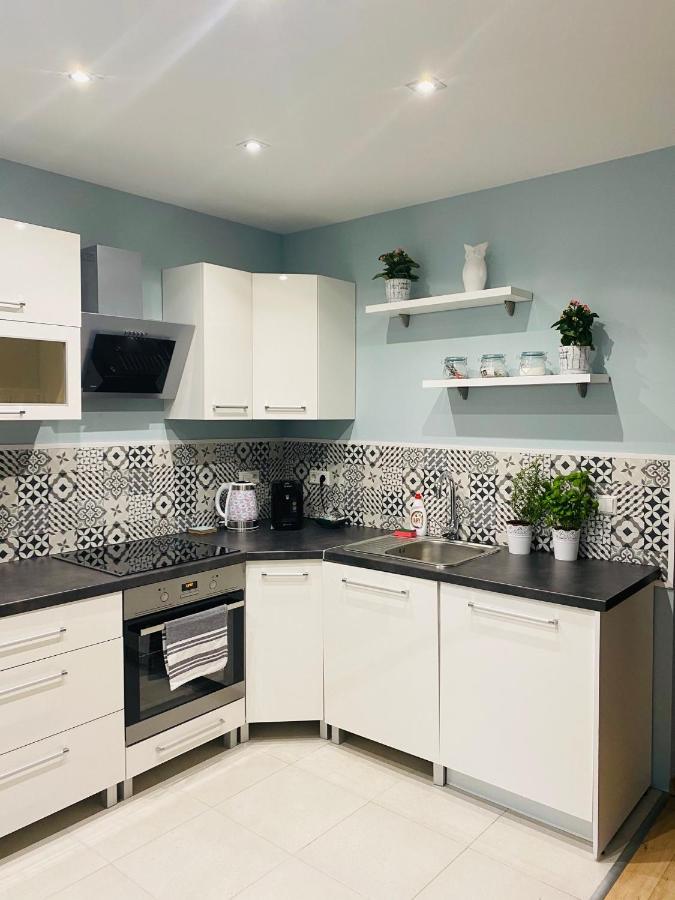 Apartament Bankowa Еленя-Гура Экстерьер фото